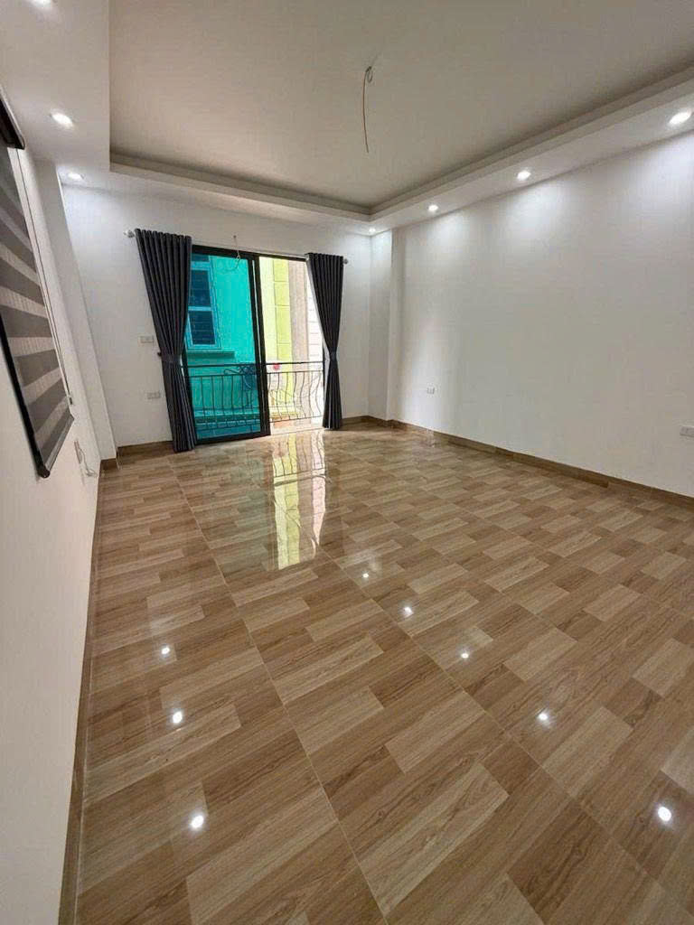 NHÀ ĐẸP DI TRẠCH  5 TẦNG 37M , 4.X TỶ,LÔ GÓC ,OTO ,GIÁ RẺ, HIẾM